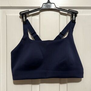 Lululemon ultralu square neck workout bra 12D/DD